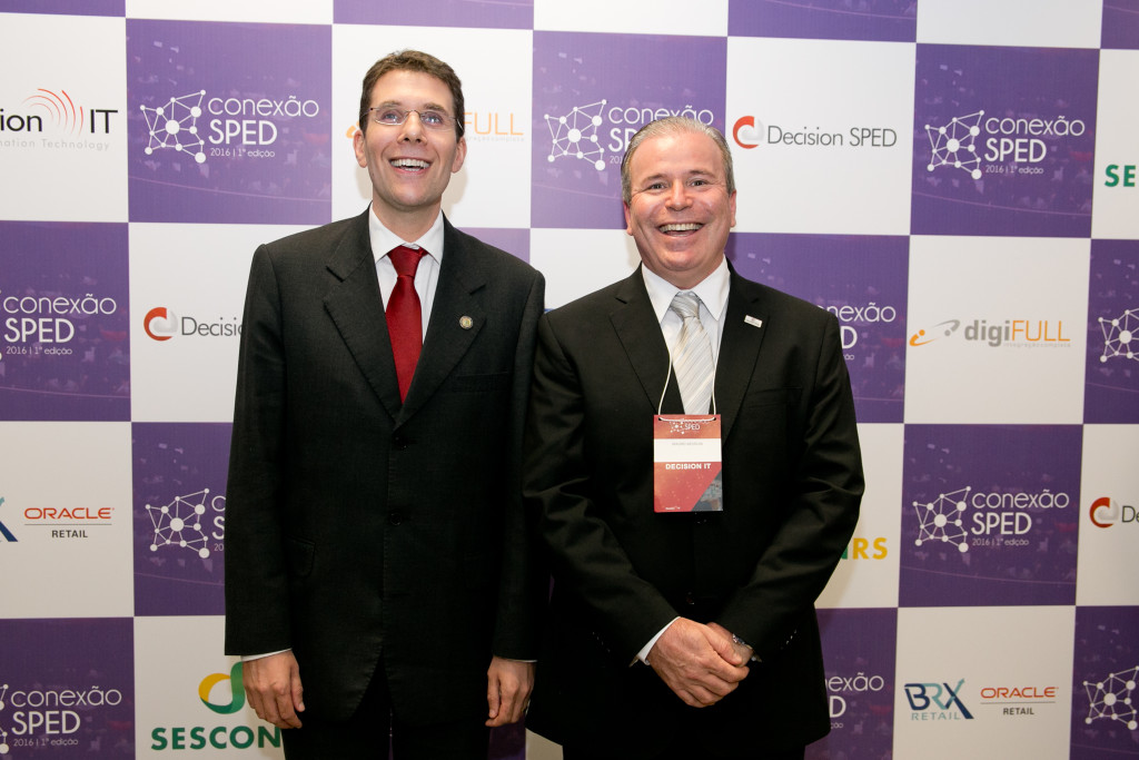 Clóvis B. Peres e Mauro Negruni (direitos reservados à Decision IT).